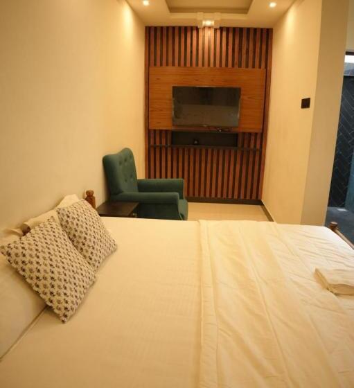 Cascara Beach Resort