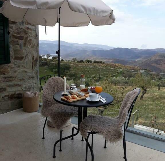 Отель Casinha Da Colina