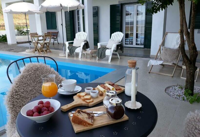 Отель Casinha Da Colina