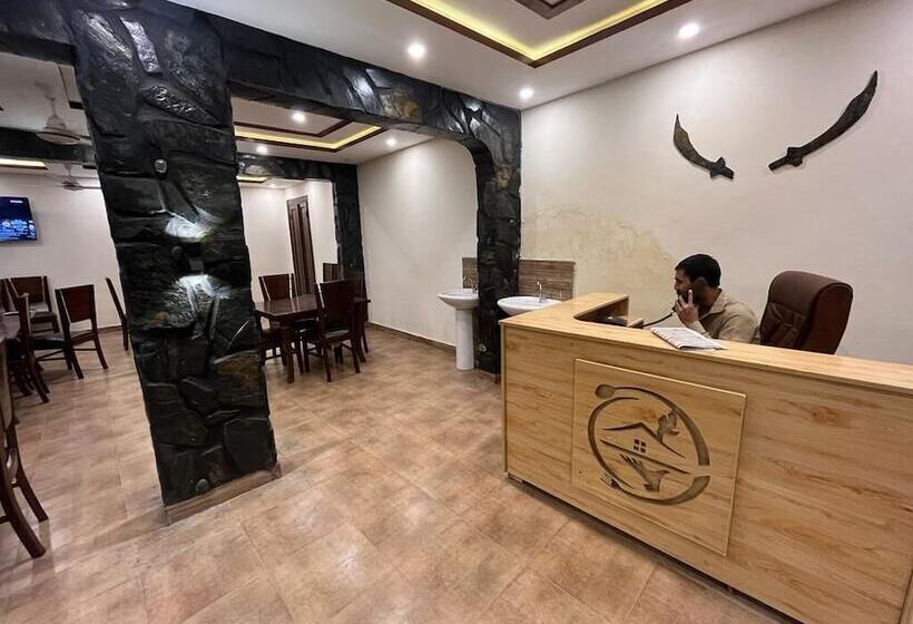 هتل Eden Rock Skardu