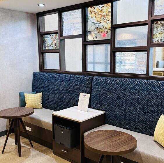 בית מלון כפרי Hampton Inn & Suites Weatherford