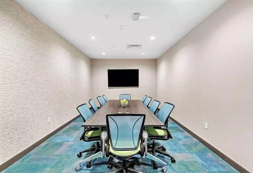 هتل Home2 Suites San Bernardino, Ca