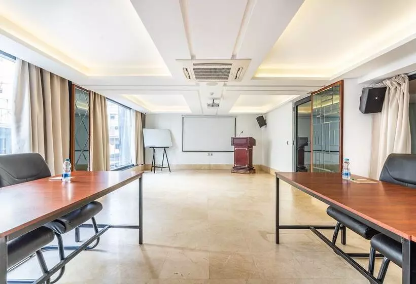 One Hotel Casablanca