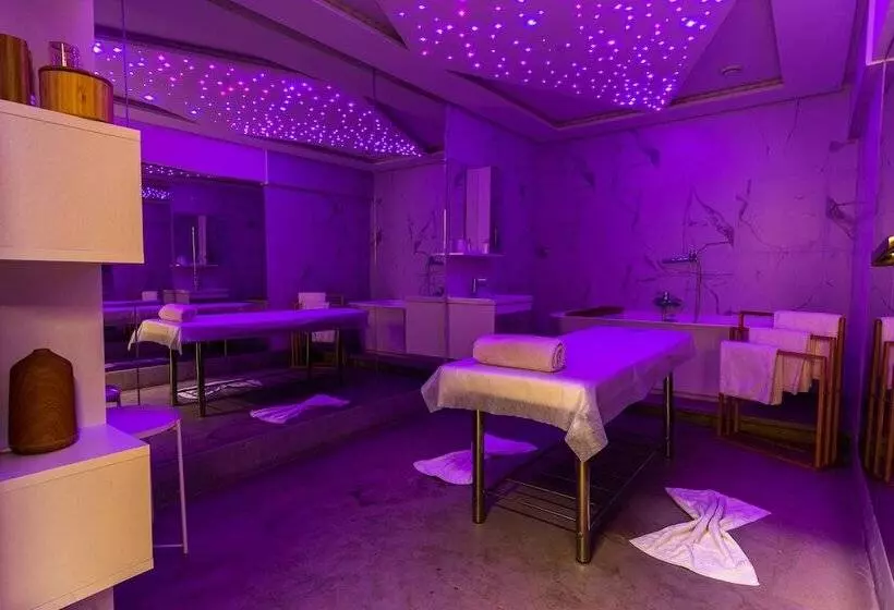 One Hotel Casablanca