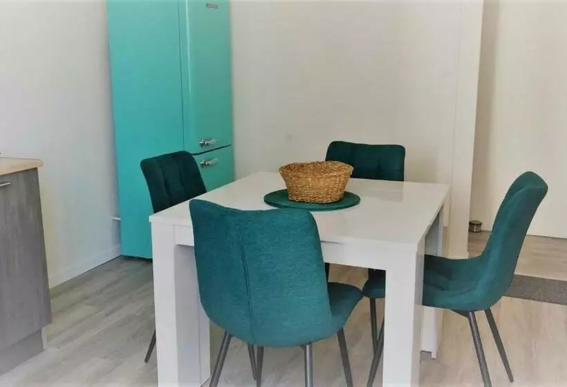 ペンション Appartement 4 Personnes Vue Mer à Santec Au Pied De La Plage Du Dossen