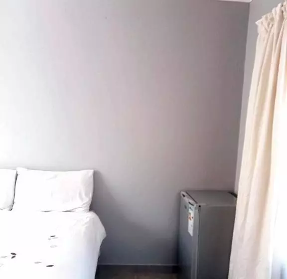 ペンション Rethapaki Guesthouse