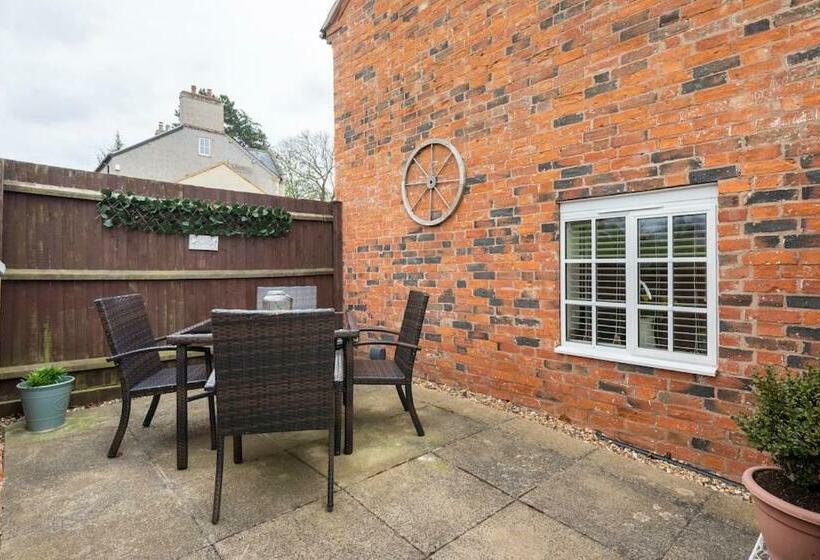 Westfield Country Barns   Chestnut Barn