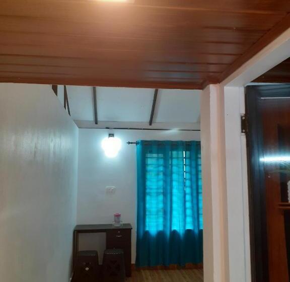 Bed and Breakfast River View Guest Rooms