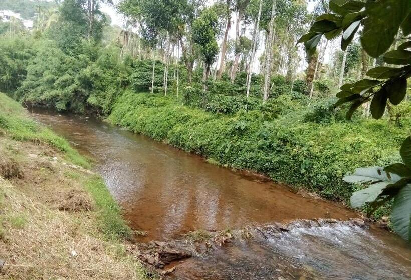 Bed and Breakfast River View Guest Rooms