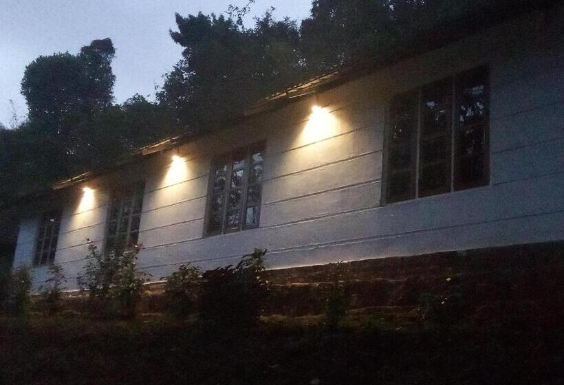 Bed and Breakfast River View Guest Rooms