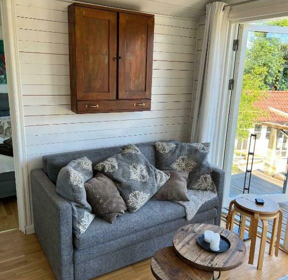 Exclusive Guesthouse With Stunning Seaview!