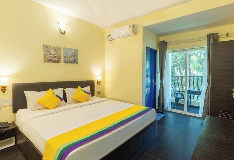 Blue Door Hotel Morjim