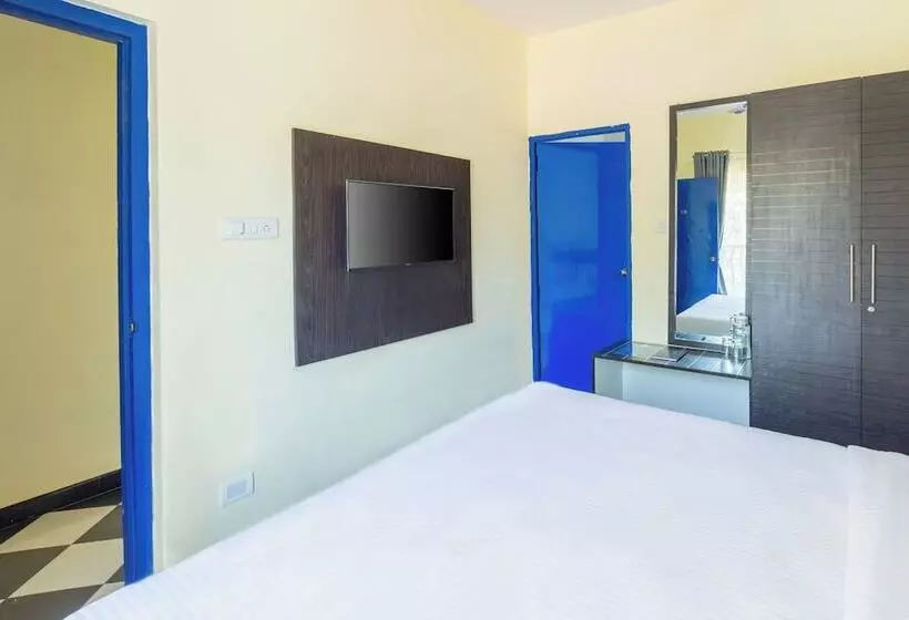 Blue Door Hotel Morjim