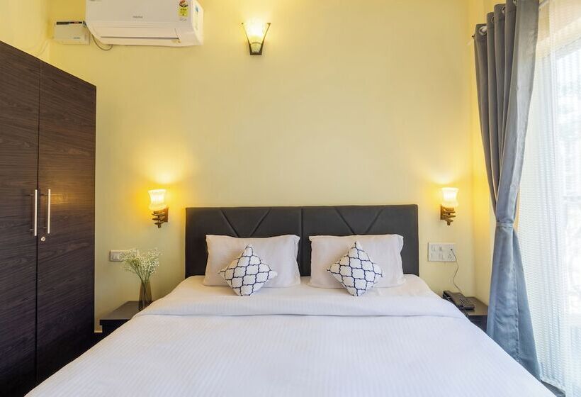 Blue Door Hotel Morjim