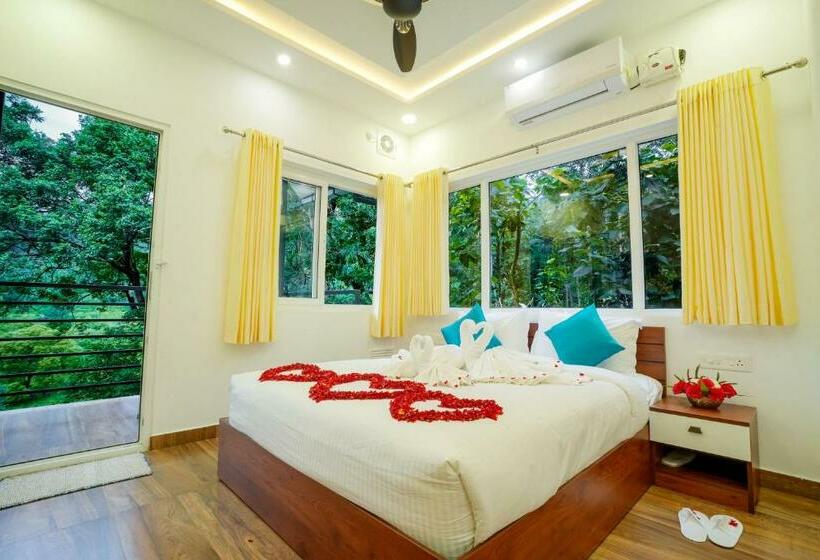 בית מלון כפרי Misty Range Resorts