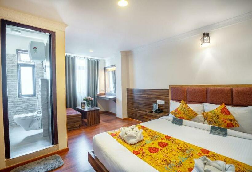 Muscatel Central Hotel Dzeemkhang