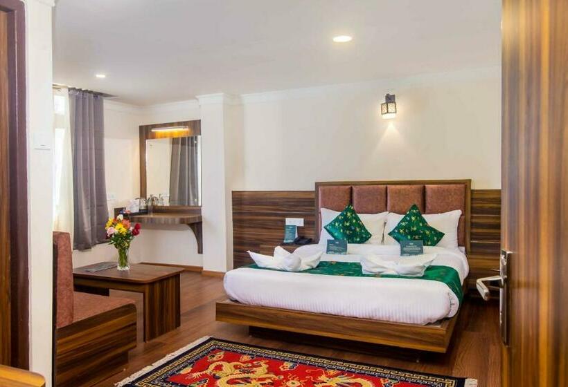 Muscatel Central Hotel Dzeemkhang