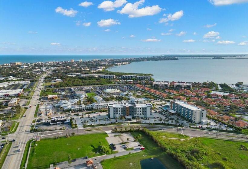 Отель Towneplace Suites By Marriott Cape Canaveral Cocoa Beach