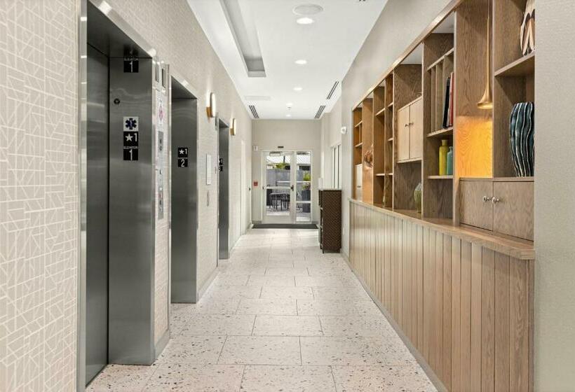 Отель Towneplace Suites By Marriott Cape Canaveral Cocoa Beach