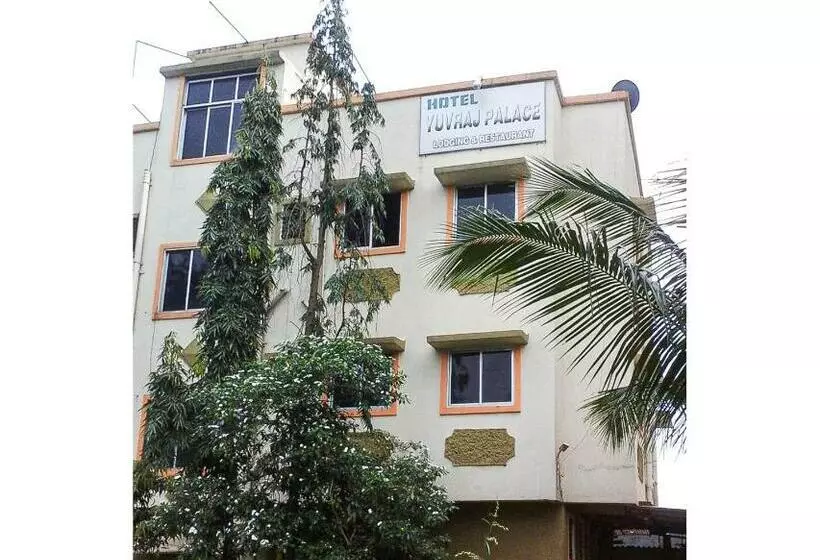 Hôtel Yuvraj Palace By Wb Inn