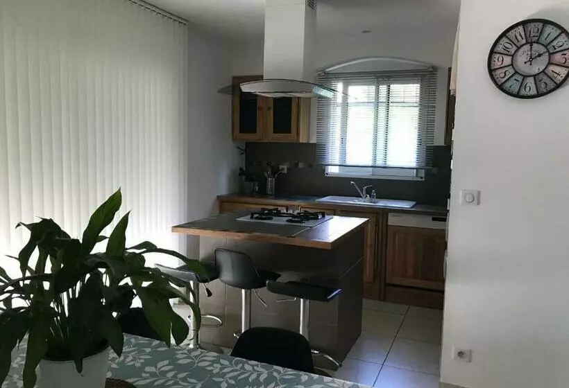 Maison à La Campagne Avec Piscine