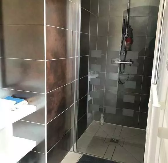 Maison à La Campagne Avec Piscine