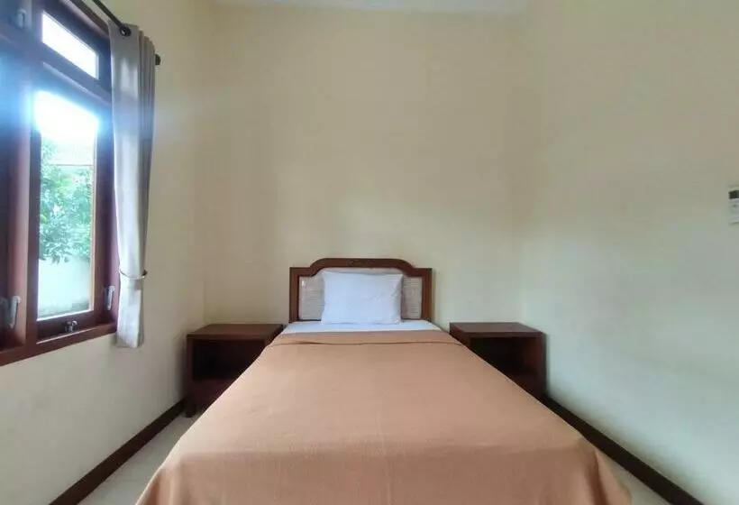 Adi Pelita Sari Bali