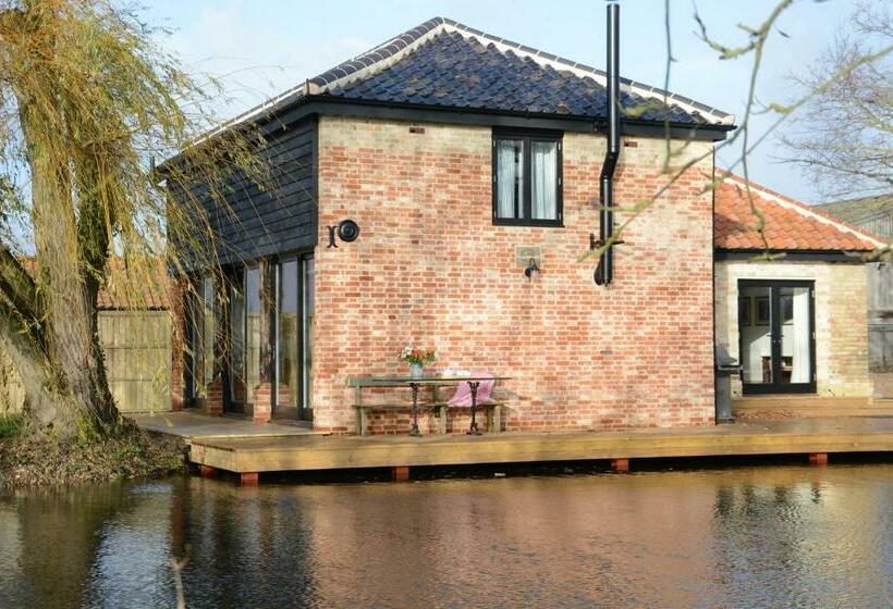 Fishpond House, Sotherton