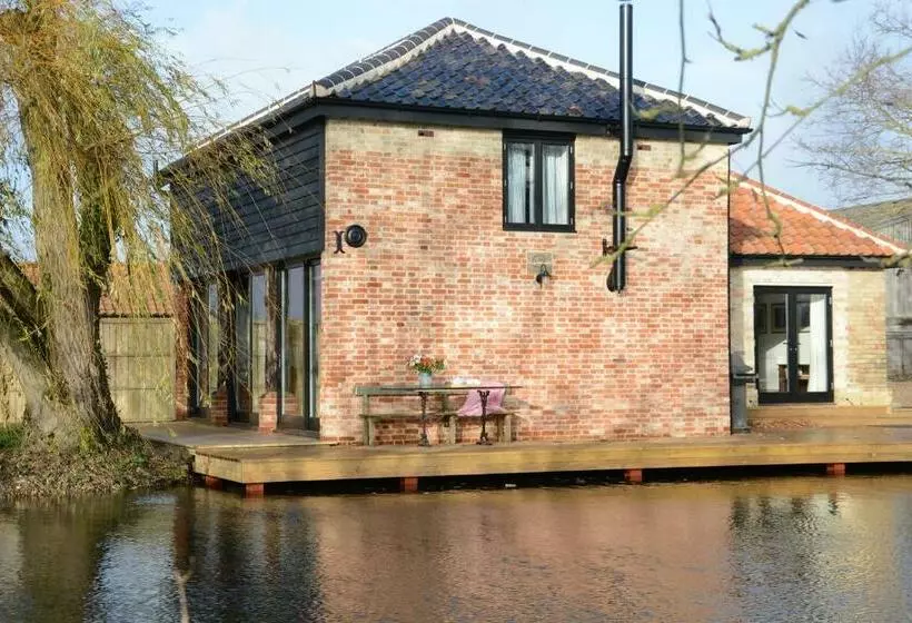 Fishpond House, Sotherton