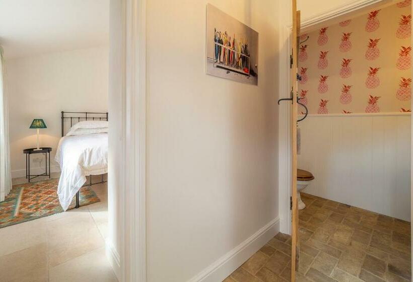 Luxurious Rural Retreat Holt Coach House