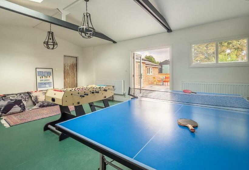 Luxurious Rural Retreat Holt Coach House