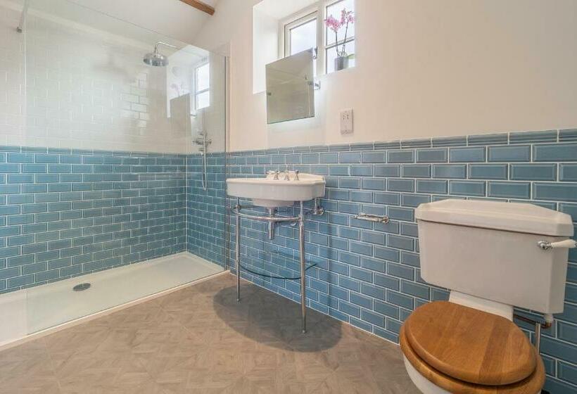 Luxurious Rural Retreat Holt Coach House