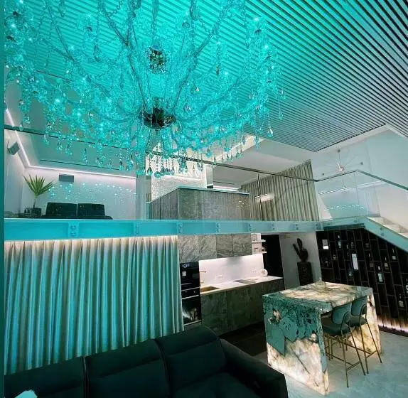 Luxury Queen V Apartment With Jacuzzi