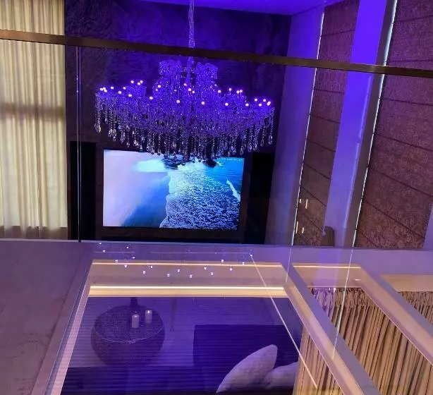 Luxury Queen V Apartment With Jacuzzi