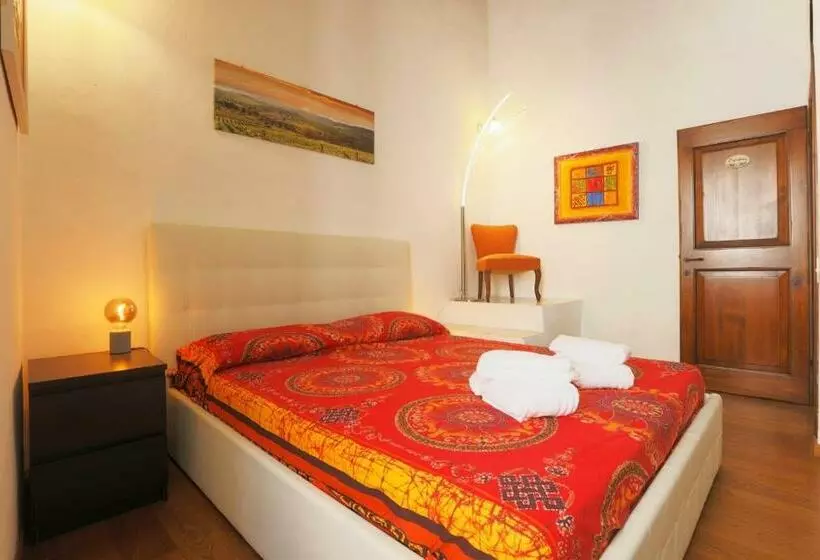 Mantellini Apartment