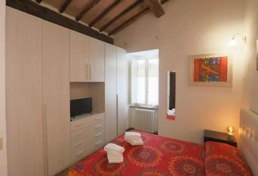 Mantellini Apartment