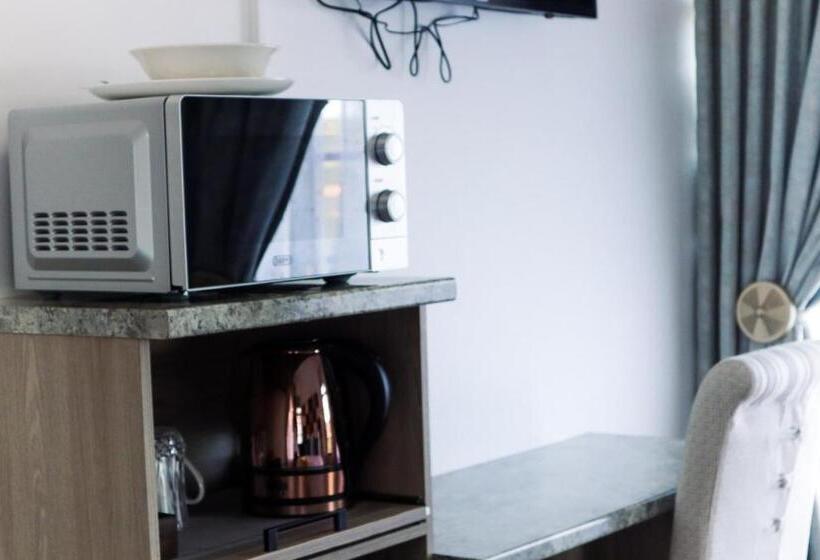 פנסיון Pumelela Guest House