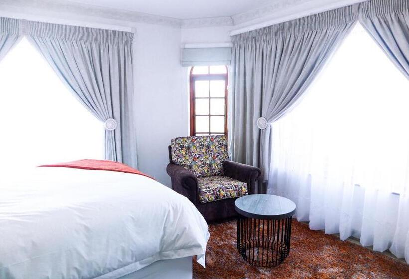 פנסיון Pumelela Guest House