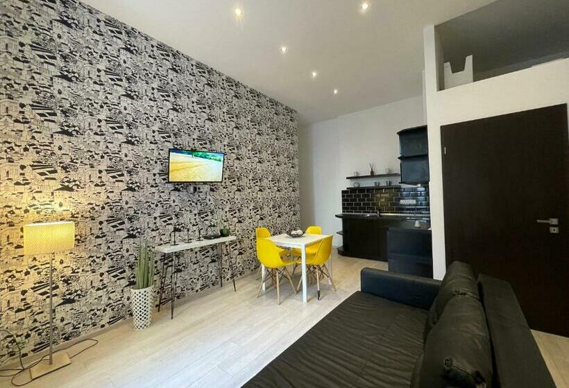 A5 Apartment   Budapest   Hostaid