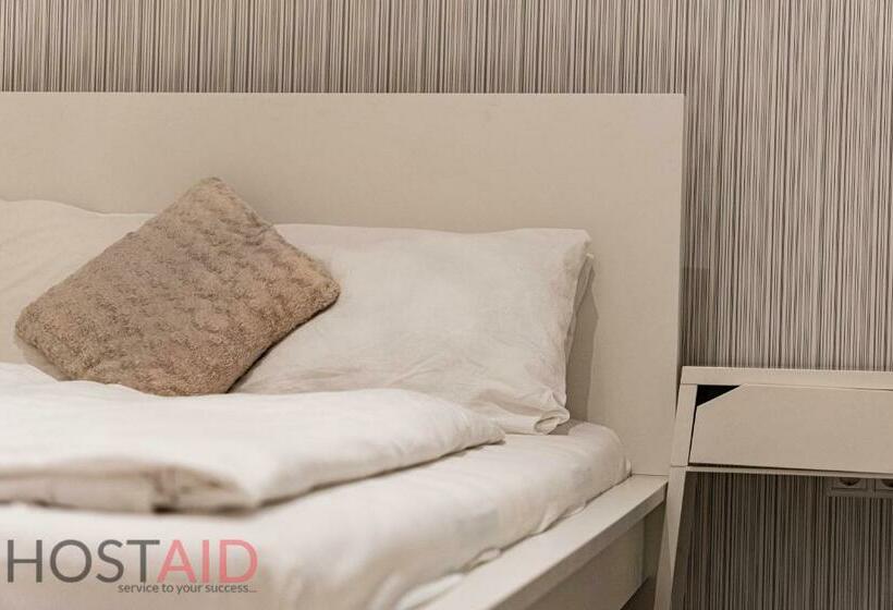 A5 Apartment   Budapest   Hostaid