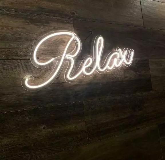 B&b Stadium Room & Suite