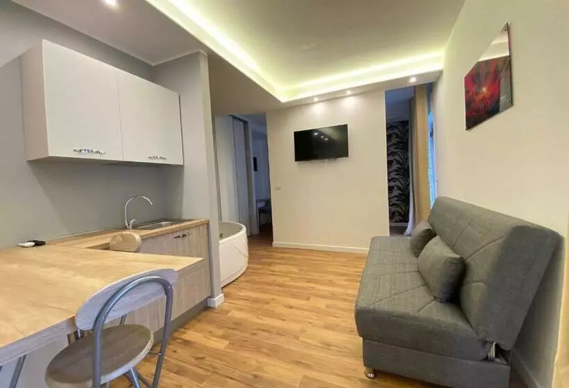 B&b Stadium Room & Suite