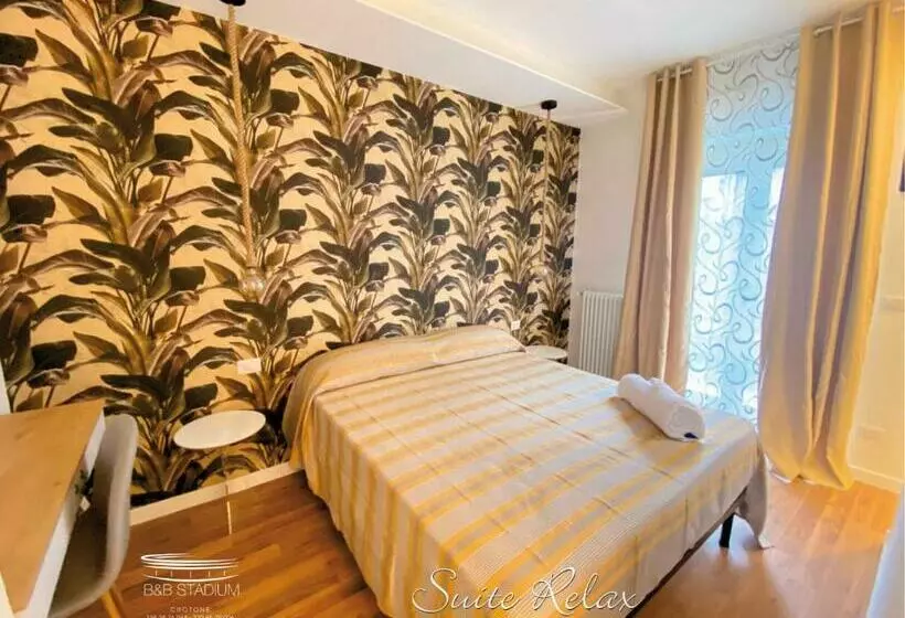 B&b Stadium Room & Suite