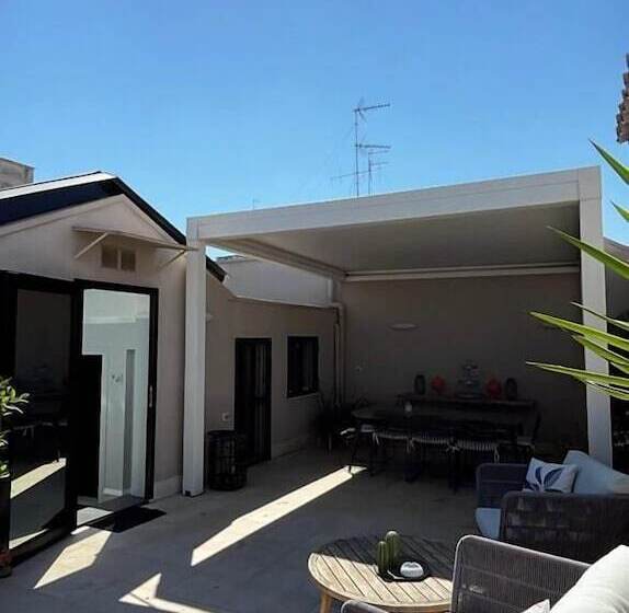 تختخواب و صبحانه Palazzo Danisis&suites