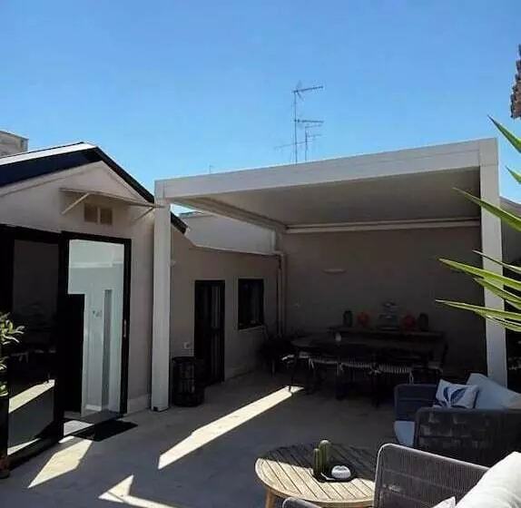 تختخواب و صبحانه Palazzo Danisis&suites