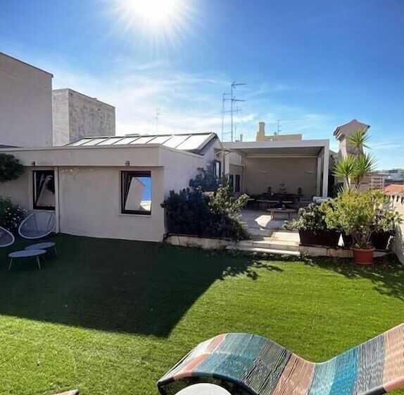 تختخواب و صبحانه Palazzo Danisis&suites