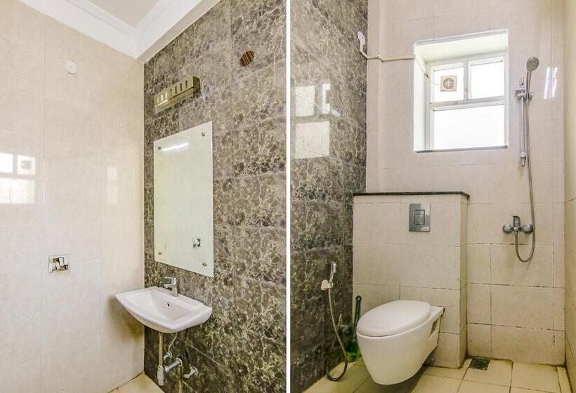 Fabhotel Gazelle Inn