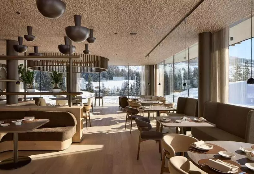 ホテル Badia Hill