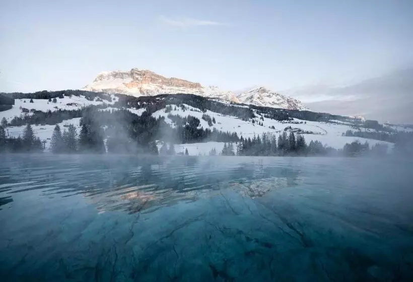 ホテル Badia Hill