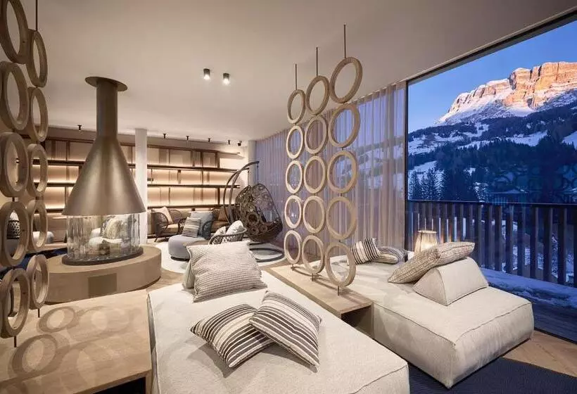 ホテル Badia Hill